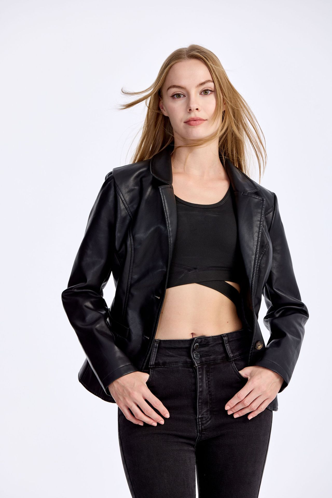 Womens Slim-fit Lightweight PU Leather Moto Jacket With A Turn-down Collar